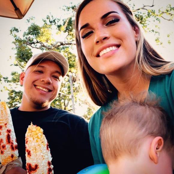 Meet your Posher, Alexis - Picture 1 of 1